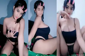Cewek Cantik Berpayudara Besar Nafsu Pamer Diri Super Nikmat di Live