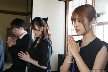 HODV-21744 Anak Tiri Langsung Nikahi Ibu Tiri Bohay Setelah Ayah Meninggal